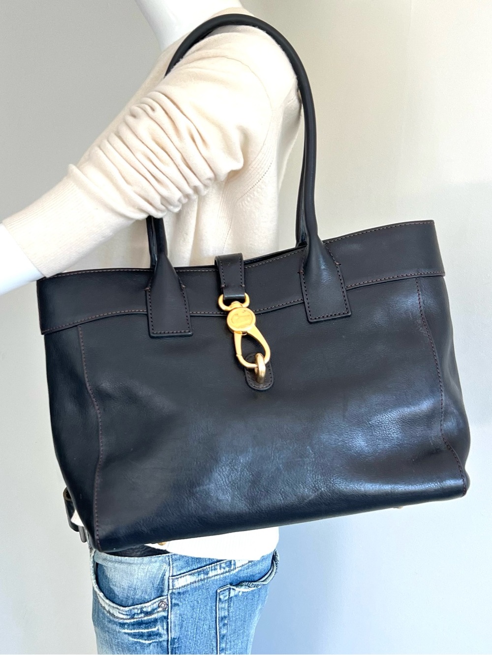 DOONEY & BOURKE Florentine Large Amelie Black Leather Logo Lock Shoulder Tote